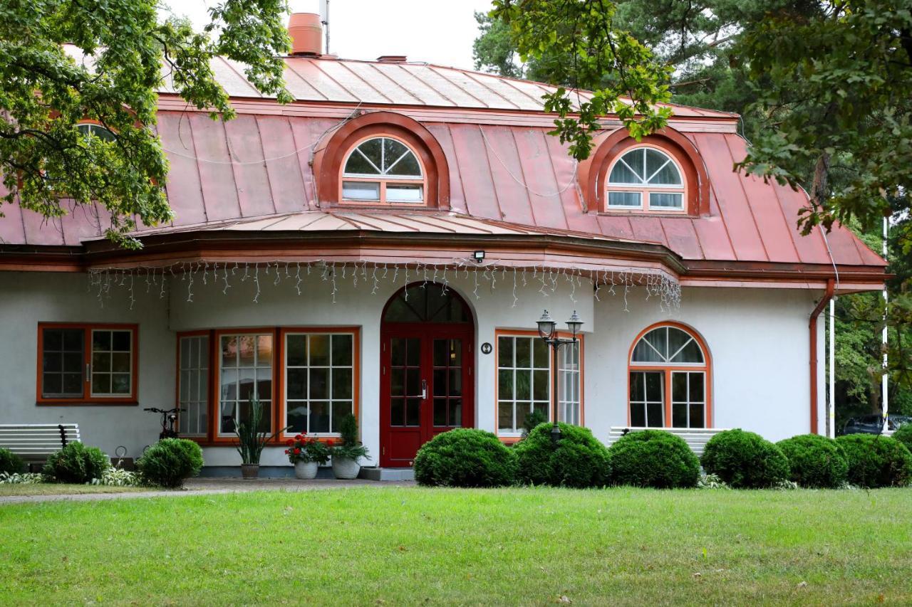 Saka Manor Exterior foto