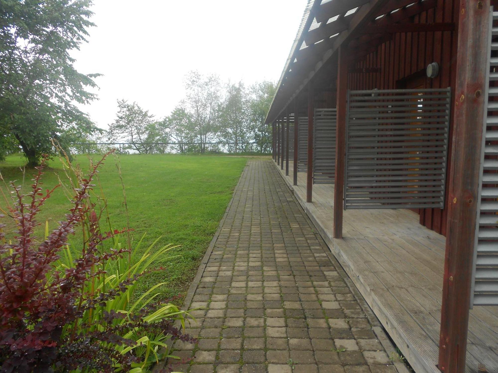 Saka Manor Quarto foto
